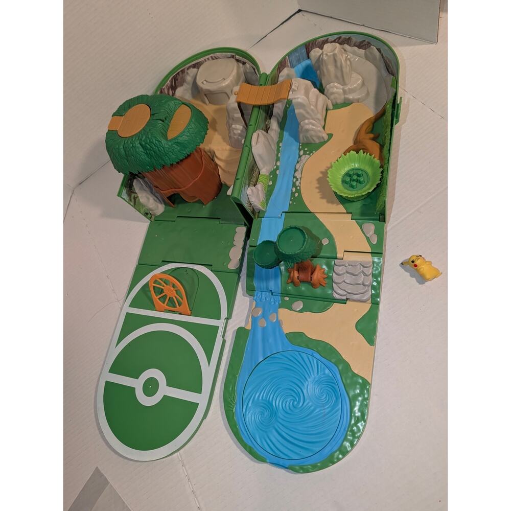 Pokemon Carry Case Playset Backpack 4 Figures Fold Up 2020 Battle Arena Toy